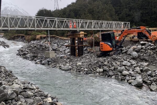 hgm_construction-christchurch-image-power_infrastructure-bridge-construction-4