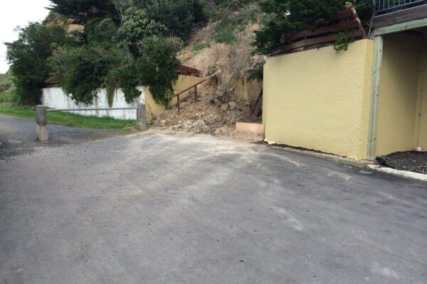 hgm_construction_Cliffs_Road_Anchored_Retaining_Wall_8